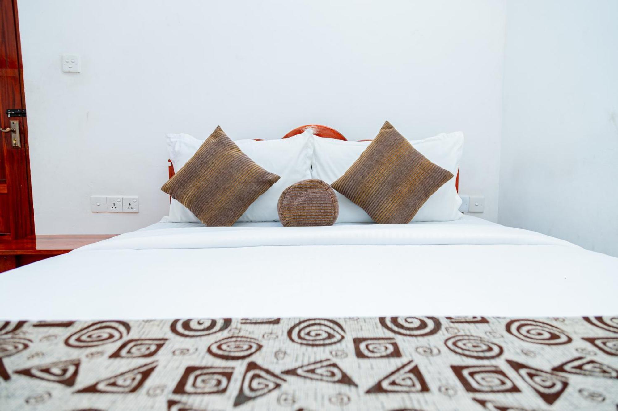 Golden View Guest Hotell Ella Rum bild